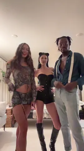 The trio who took over Halloween 🎃 @Ivie blake @Fonzy Slater 