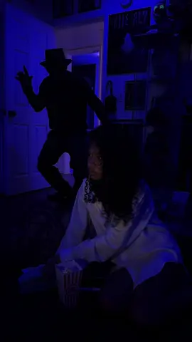 Don’t fall asleep 💤 #trend #viral #halloween #fyp #nightmareonelmstreet 