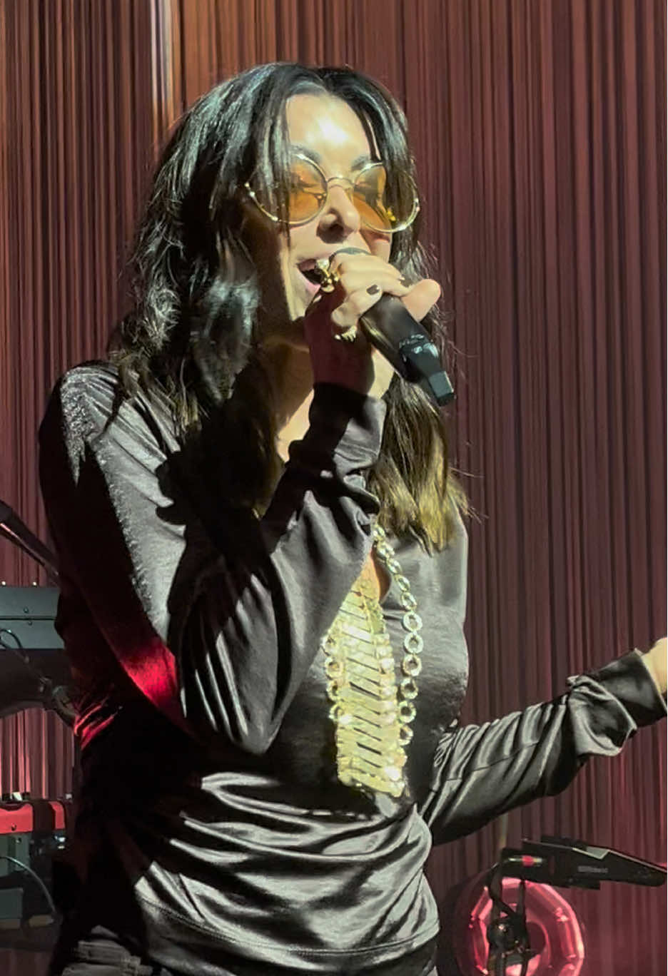 Jenifer - Au soleil  Saint-Avold 16/10/2025 @Jenifer #prt #fyp #jeniferofficiel #concert #jukeboxtour 