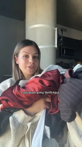 ballin on a budget 🤑 @Salvation Army Thrift Store #fyp #arizona #haul #viral #thrifthaul 