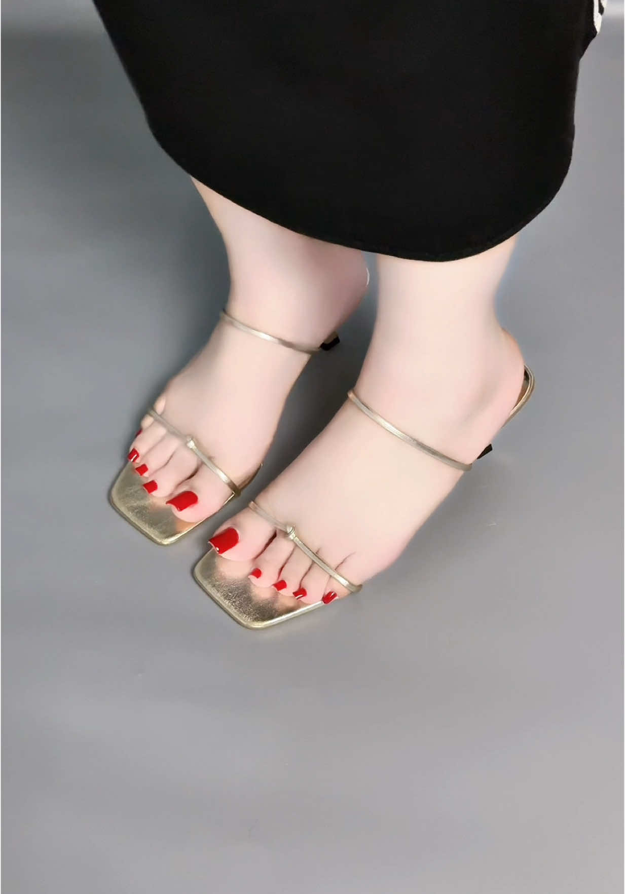 Guốc 2 quai mảnh #depcaogot #depquaingang #depxinhmoingay #xuhuong2025 