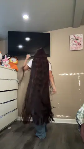 🐈 #fyp #dance #longhair #hairtok #xzybca 