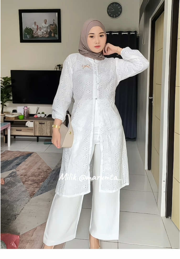 Bisa banget dijadiin outfit lebaran, karena looksnya clean tp tetep elegan🤍💅🏻✨ #outfitlebaran #fypviralシ #ootdlebaran #bajulebaran  