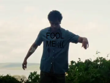 joe dancing to lovefool 😜 | #joegoldberg #joegoldbergedit #younetflix #fyp #relatable 
