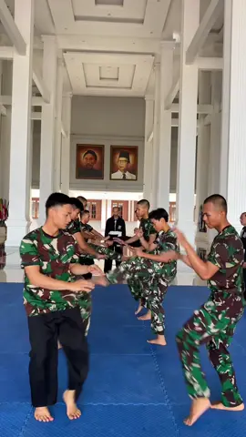 Musuh terbesar adalah diri kita sendiri, ketika semangat mulai luntur, ketika ego mulai naik, ketika kita merasa lebih hebat, lebih kuat, lebih segalanya. Ayo kalah kan itu semua 💪💪💪  #pshtjaya #pshtkomisariatunhan 