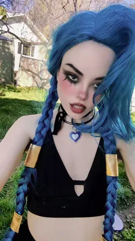 jinx core🥰 #jinxcosplay #lipsinc #arcanecosplay #egirl #fypシ゚viral 