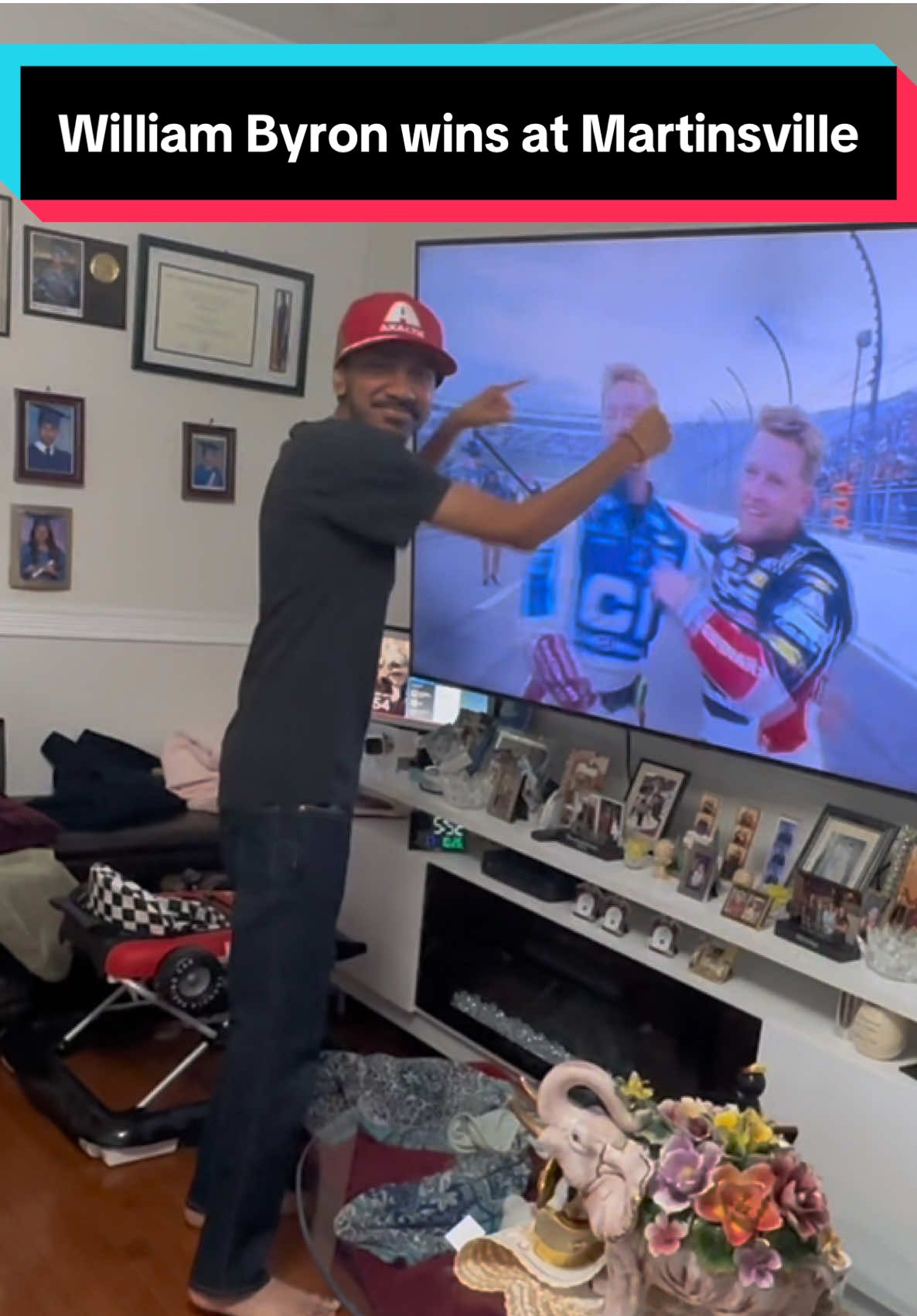 🏁 WILLIAM BYRON WINS MARTINSVILLE IN THE CLUTCHEST PERFORMANCE OF HIS CAREER #nascar #nascartiktok #nascarcupseries #williambyron #martinsvillespeedway @William Byron @Hendrick Motorsports 