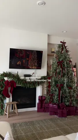 Saturday can’t come soon enough 🎄 #christmas #christmasdecor #christmasinspo 