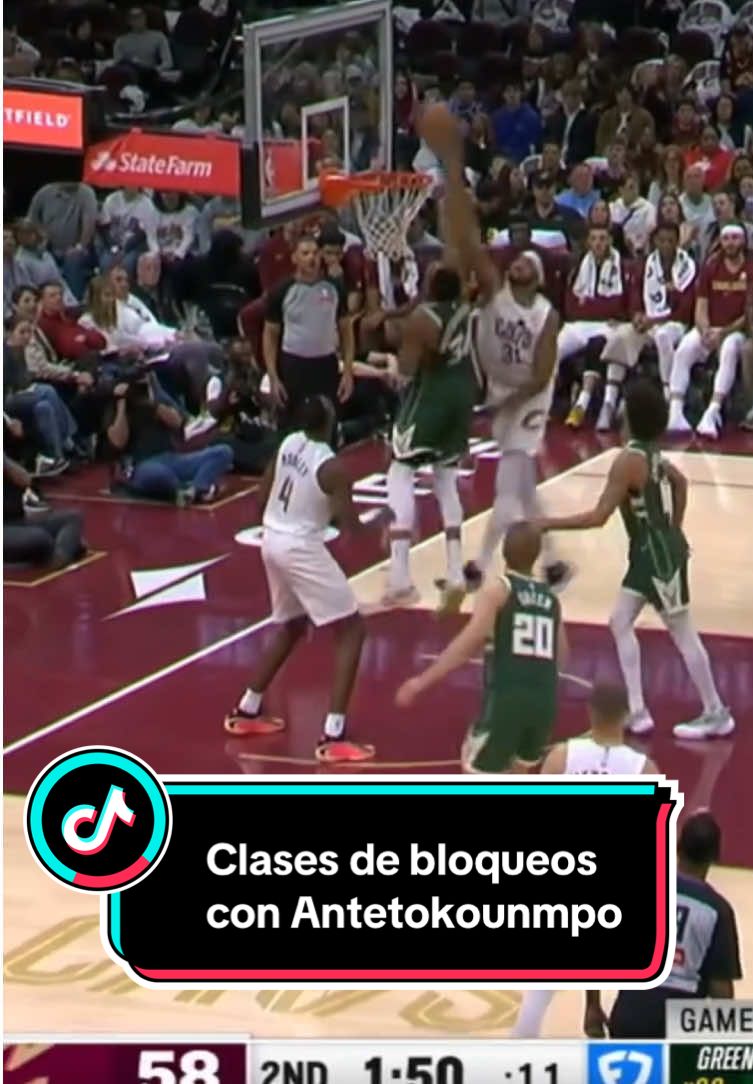 ¡Giannis no deja pasar ni el viento! 💪🔥 #NBA #giannis #antetokounmpo #bucks #TikTokDeportes 