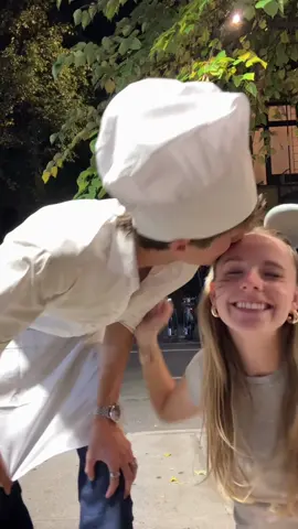 Filmed at 2am in NYC, oui oui #halloween #ratatouille #couplescostume #couple #nyc 