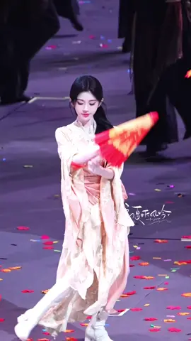 Cốt cách mỹ nhân  #CúcTịnhY #JuJingYi #鞠婧祎 #AĐại #啊黛 