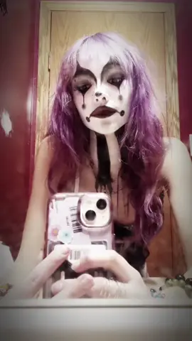 They always seem to find me #clown #halloweenmakeup #purplehair #alt #targetaudience 