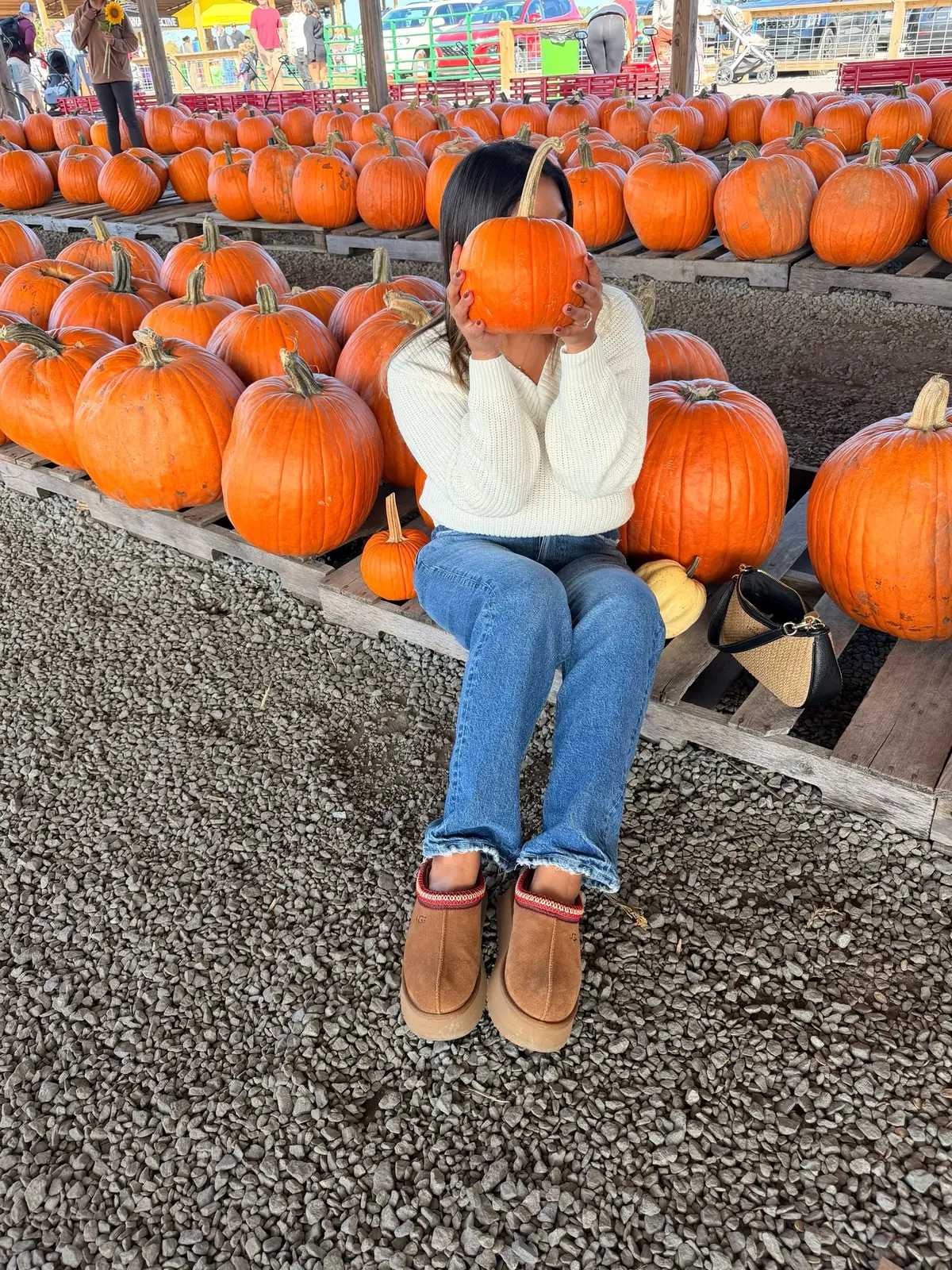 obsessed with how these came out #pumpkinpatch #pumpkinpatchoutfit #fallvibes #fallaesthetic #softgirlvibes 