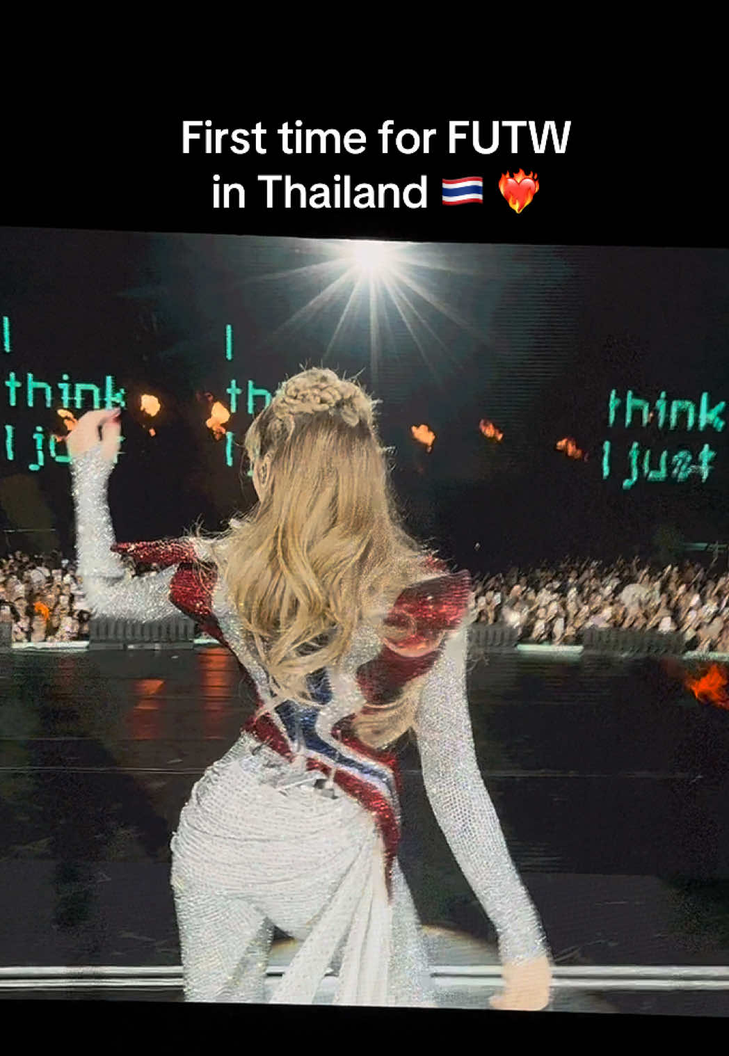 ในที่สุดไทยก็ได้ฟัง FUTW แล้วววว กรี้ดดดด ดีใจมากๆ 🇹🇭❤️‍🔥 Day 3 in Bangkok #deadlineworldtour #deadlineinbangkok #blackpinkconcert #futw #lisa 
