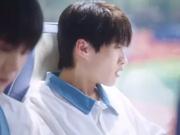 meus lindos ( o gu-ran super falaria isso também, é só trend 😭 )#suzaizai #zhanglurang #wheniflytowardsyou #cdrama #fyp 