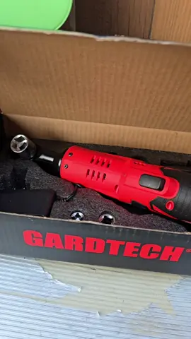 Este rach para mecánicos, es una chulada. Tiene una fuerza INCRE