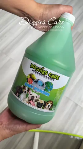 Bath time with @DoggiesCare 🐕🐩🐶 #doggiescare #dogshampoo #madredecacao #madredecacaoshampoo #dachshund 