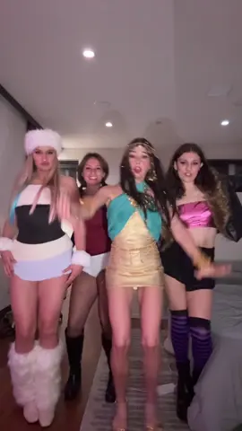 SQUAD UP 🎃#monsterhigh #halloween #costumes 