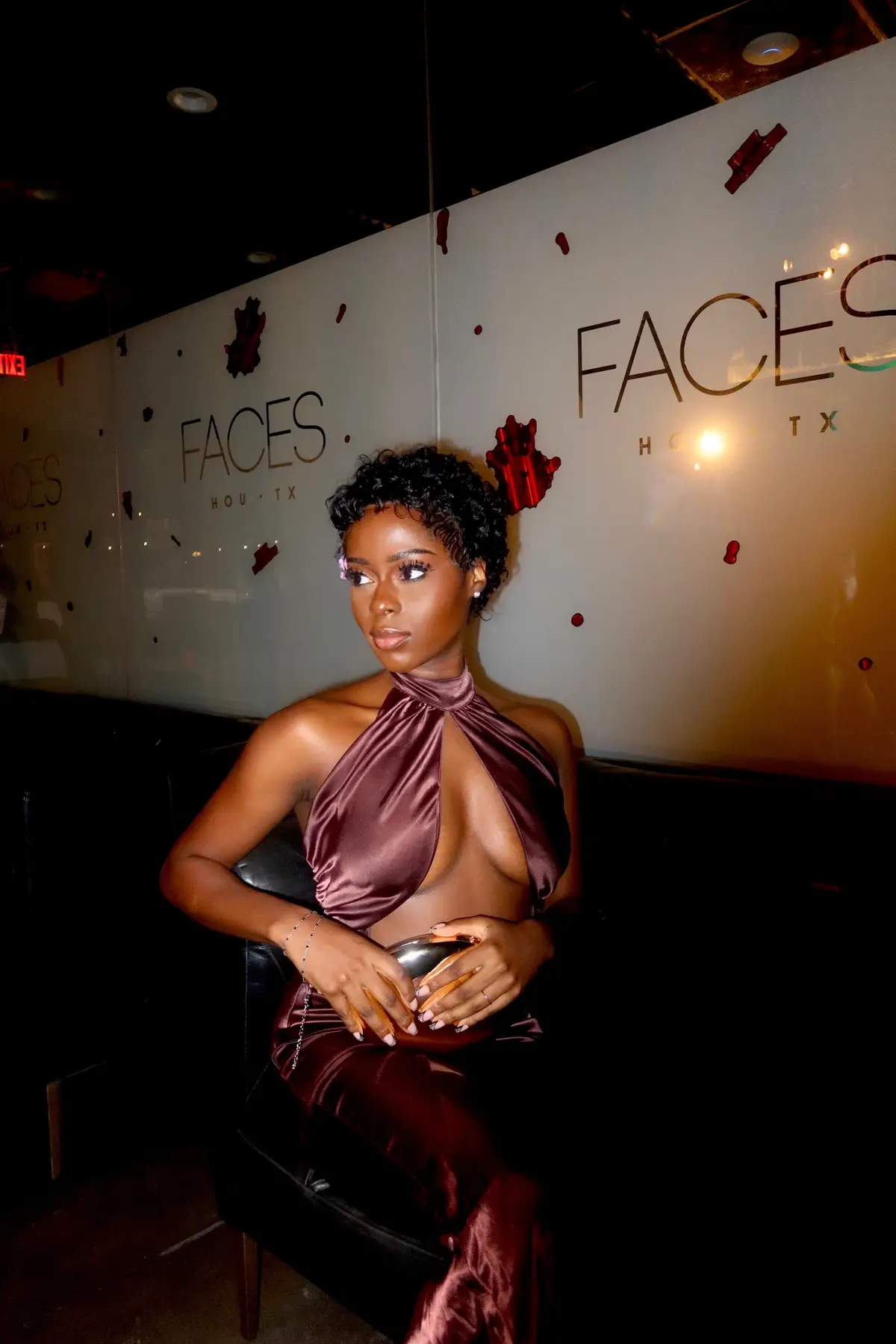 please show insta some love ! @iiamvictoriia #adulting #postgrad #postgradlife #adulting101 #blackgirllifestyle #houstoninfluencer #postgradadvice #collegeadvice #jobadvice #blackgirlluxury #corporatelife #careeradvice 