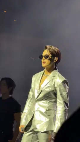 THE TRANSITION IS ALWAYS INSANE (cr. mingyu jaan) #mingyu #scoups #seventeen 