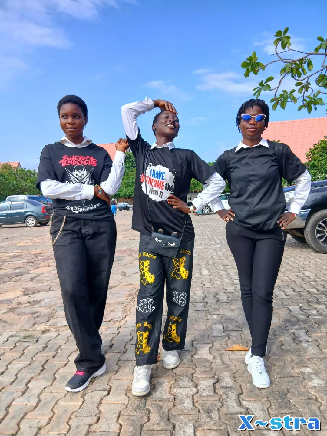 Girlz in Bleck #viraltiktok #girlssupportgirls #freinds