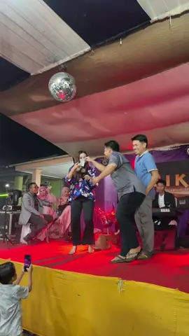 slamt pagi#fypシ゚viral🖤tiktok☆♡🦋myvideo #fypシ゚viral #probolinggojawatimur #paiton_probolinggo #fypシ゚ 
