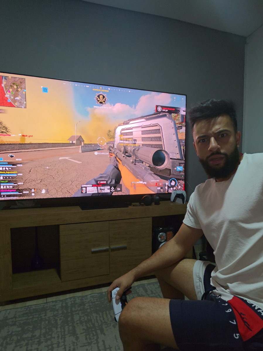 🎮💥 Testando a função Lupa e assistência de mira da nova TCL C7K QD Mini LED 4K! Essa TV é perfeita pra quem curte precisão nos games 👀🔥 #TCL #TCLC7K #QDminiLED #warzone #cod 