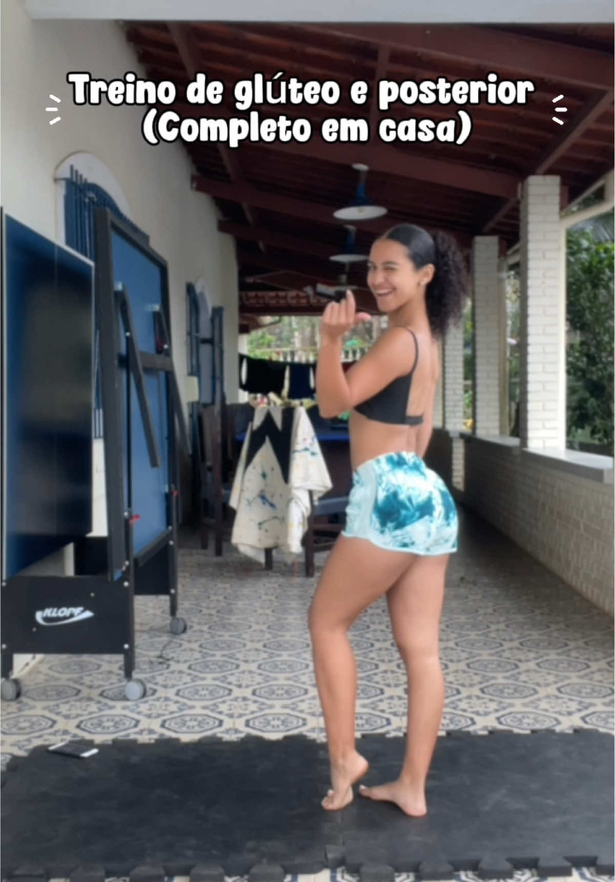 Simbora que o shape não aparece com mágica 🪄 || #treinoemcasa #treinogluteos #Fitness #treinodepernas #treinodegluteoseposteriores 