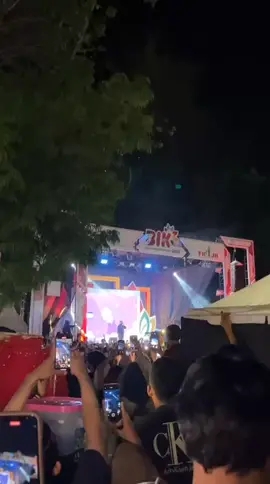 @fresly_nikijuluw🔥 #konser #kendarisulawesitenggara 