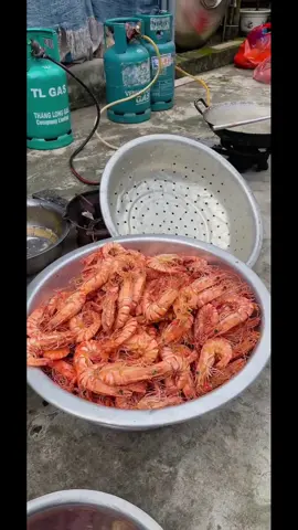 Tôm sú rang muối