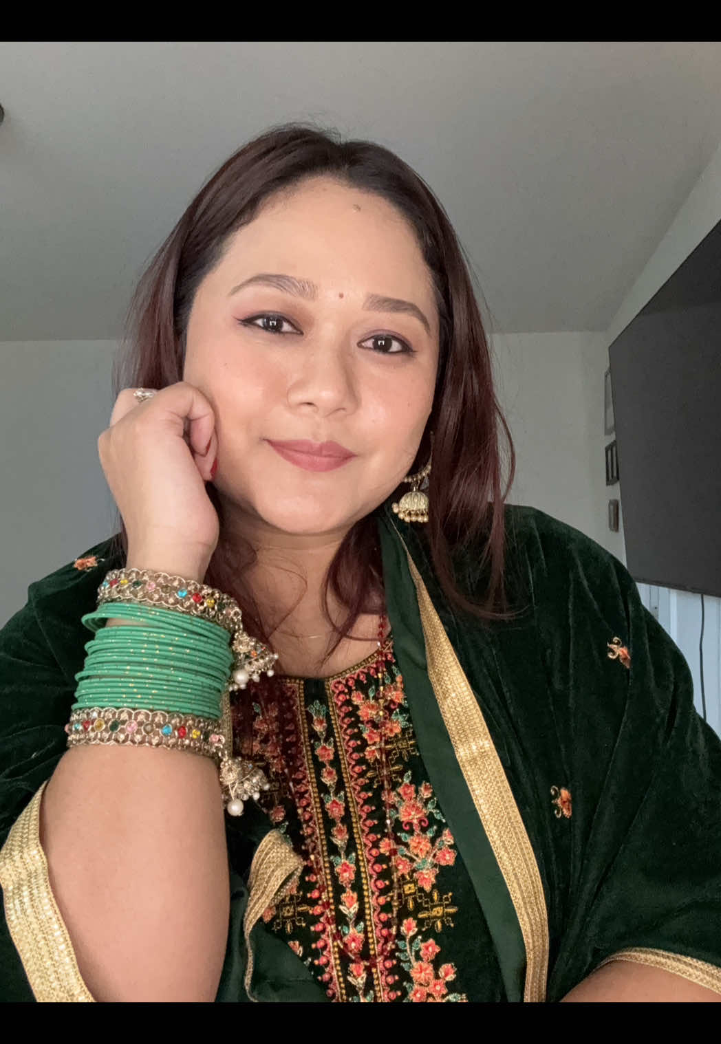 ✨tihar glam✨ Ignore the mess in the background 😒 #tihar #fitcheck 