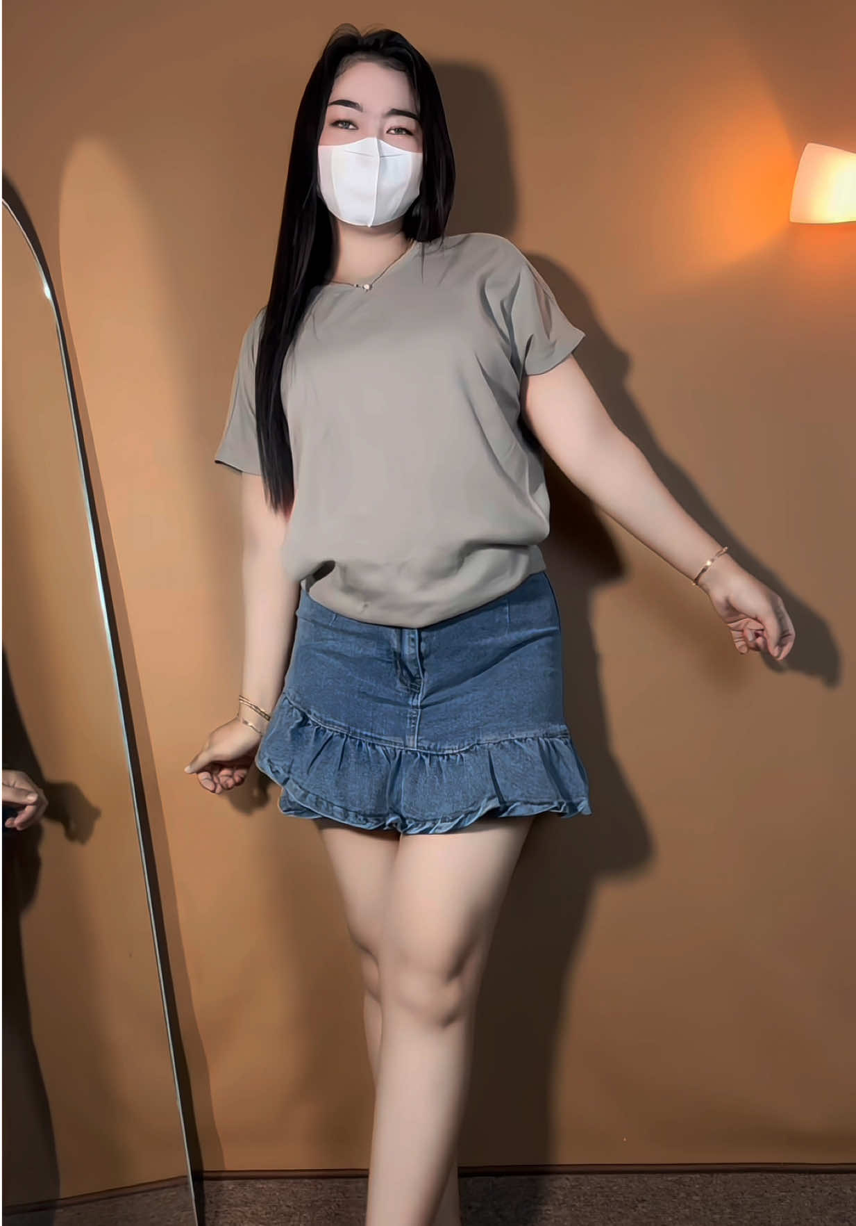 Rekomendasi kaos anti lecek anti kusut Fix minimal punya 1 deh nyaman poll dipake bestt, cek kranjang kuning sekarang jg deh 😍😍#rekomendasi #outfit #fyp #kaos 