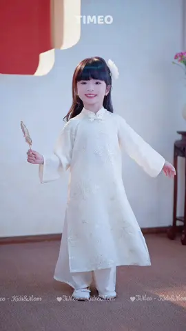 Thiên My - New Collection Tết 2026 by TiMeo - Kids&Mom #timeokidsmom #aodaitet2026 #setmebe #aodaibegai #aodaimoinhat #aodaithietke #ThienMy #vibebachnguyetquang 