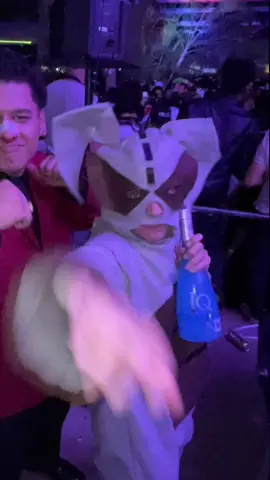 Un año más de ver como se van con las conejitas, policias, batgirls. No entenderian la pulga vibra #lapulga #muchalucha #hawolleen #disfraz #paratiiiiiiiiiiiiiiiiiiiiiiiiiiiiiii 