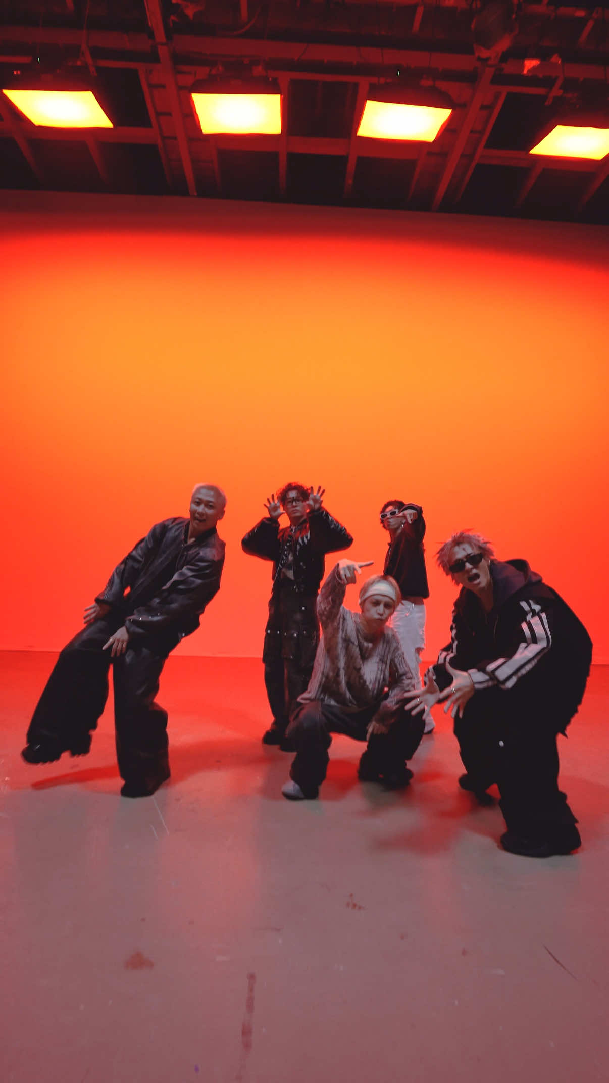 「#Monster」 Da-iCE ver.   作詞：岩岡徹 | 和田颯 作曲：和田颯 | 馬瀬みさき | 小林ファンキ風格(PARIS on the City!) 編曲：馬瀬みさき | 小林ファンキ風格(PARIS on the City!)   Choreographed by HAYATE (Da-iCE) × KAZtheFIRE (RHT.) × Macoto (RHT.) @和田颯【Da-iCE】@KAZ the FIRE @macthelonger_    TVアニメ「モンスターストライク　デッドバースリローデッド」OP主題歌！ @【モンスト】ストライクワールド公式    #モンスト #モンストアニメ #デドリロ #Da_iCE