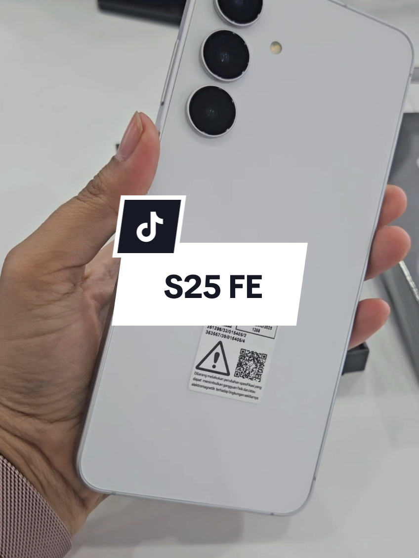 Samsung Galaxy S25 FE White 🤍 Masih dapat Galaxy Fit 3 📍 Samsung Bumilindo Magelang #samsungs25fe #magelang #s25fe #magelang24jam 