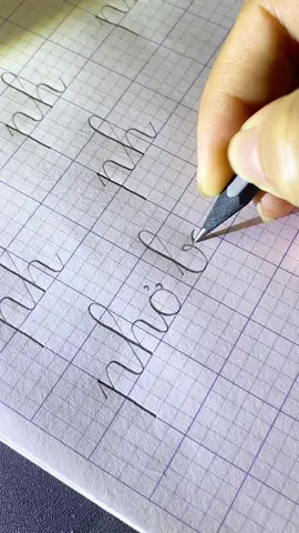 Cây bút nét thanh đậm đáng đồng tiền bát gạo 😍😍 #tientieuhoc #hocsinh #trend 