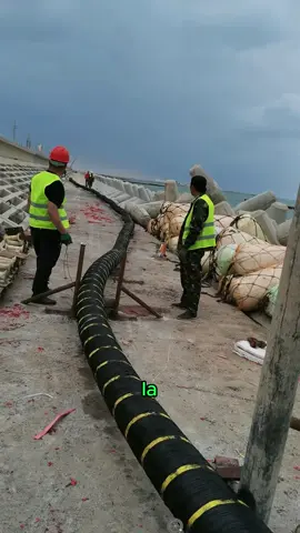 Cables placed in the sea can increase maritime signals.#usa #infrastructure #cable #signal 