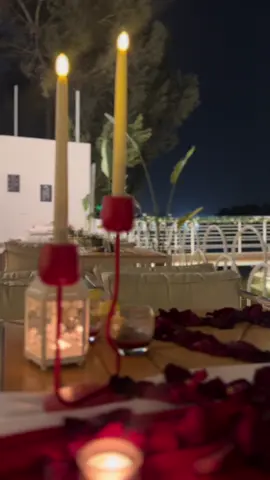 Your special moments 💕 with the best view ever ✌️#nile_gate_lounge #📞01013507777 #cornishelmaadi #احلى_مطعم_ع_النيل #romantic 