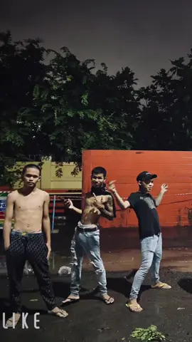 Jg snok kom sov pos peak pek Puk kon sva💩 #moonkeng_sarisloy #teasyeyreturn #tbt @You know TeaBaiTong Zin🎀 @U-Know Teasyey small✌🏻 @jaimaalwaymissyou 