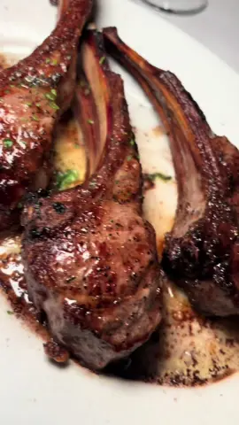 Ruth Chris 🥩 #foodiesoftiktok 