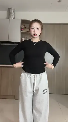 Áo Thun Cổ Tròn Dài Tay nữ #aothundaitay #phoidodep #thoitrangnu #xuhuongtiktok 