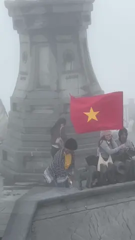 Tích cóp cả năm để được lên đỉnh 1 lần kiểuu ... 🤧 #Sapa #ĐỉnhFansipan #CapCut #abcxyz 