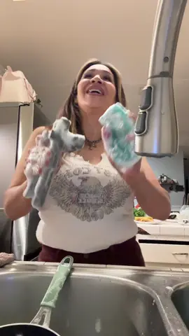 Can we just have a little fun in the kitchen ? 😂   #fyp   #fypシ 