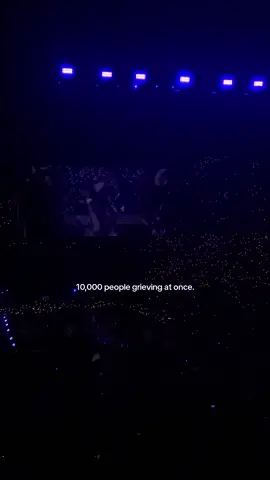 speechless. 💙 #billieeilish #hitmehardandsofttour #music #concert #relationships 