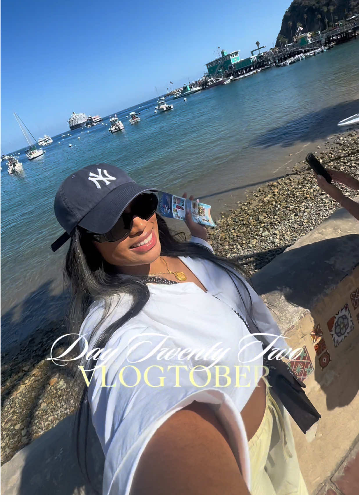 VLOGTOBER DAY TWENTY TWO: CATALINA ISLAND VLOG Excuse my raspy voice I’m a little sick. Playing catch up with my editing from this weekend but we still on it.  #vlogtober #catalinaisland #travelvlog #socal #motherdaughter 