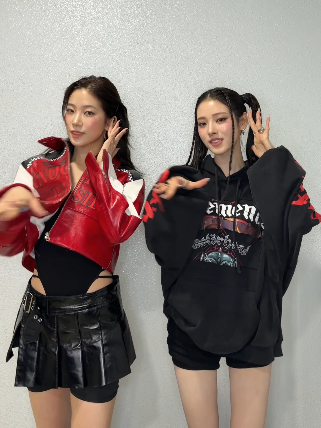 Turn it up with #KAZUHA 🦋 @le_sserafim #MEOVV #미야오 #ANNA #안나 #카즈하 #LE_SSERAFIM #르세라핌 #BURNINGUPchallenge #BURNINGUP #MEOVV_BURNINGUP #THEBLACKLABEL #더블랙레이블