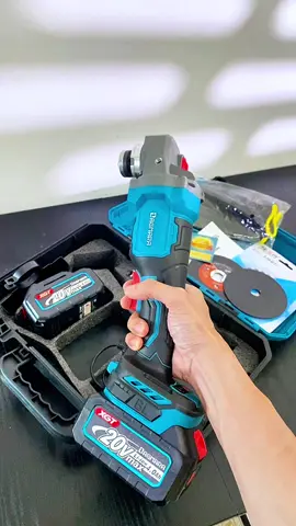 Angle grinder pakai battery ada harga promosi. Sesuai guna untuk kerja-kerja DIY & boleh buat kerja berat. Ada warranty, jangan risau 😎😎 Disclaimer : Harga akan berubah mengikut promosi yang dilakukan oleh seller & voucher dari Tiktok mengikut terma & syarat tertentu #anglegrinder #cordlessanglegrinder #minigrinder #grinder #dagmaracordlessgrinder 