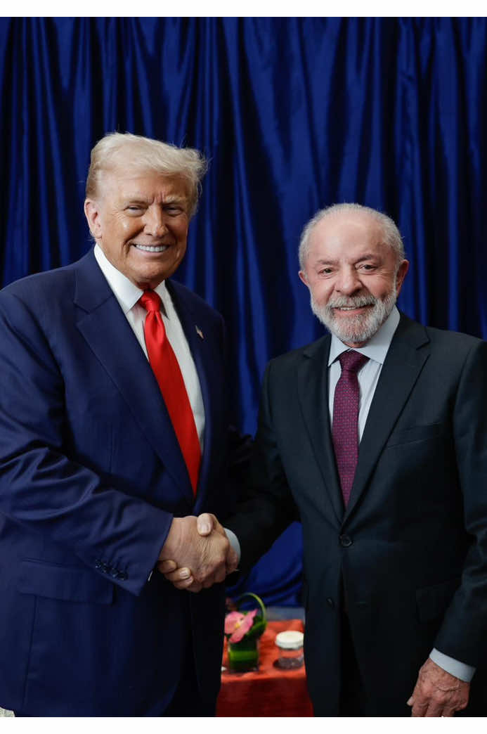 Lula e Trump na Trend “Beez In The Trap”. 🇧🇷🤝🏻🇺🇸 #Lula #Trump #ASEANSubmit2025 #BeezInTheTrap #NickiMinaj