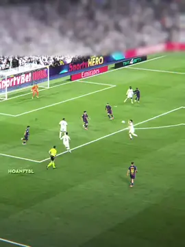 When Mbappe vs Offside Referee...💀💀